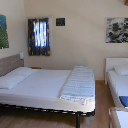 Holidayland 224 T2 Mezzanine 7 Couchages Climatise Нарбонн-Пляж